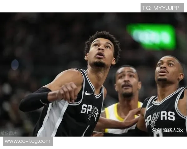 文班亚马谈替补出场安排表示无碍自信能在三节比赛中发挥出色