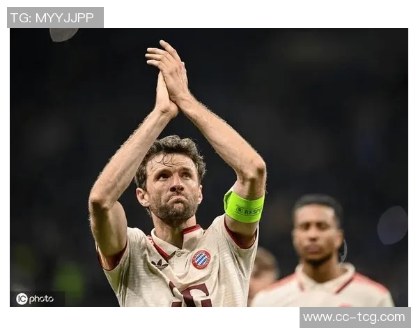 拜仁关闭欧冠主场死忠看台球迷领袖痛斥焰火行为影响球队形象