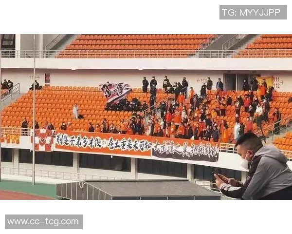 媒体人透露泰山队正在积极洽谈肯尼迪博阿滕作为引援首选之一